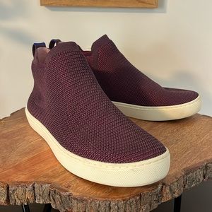 Rothy’s Berry Chelsea Sneaker